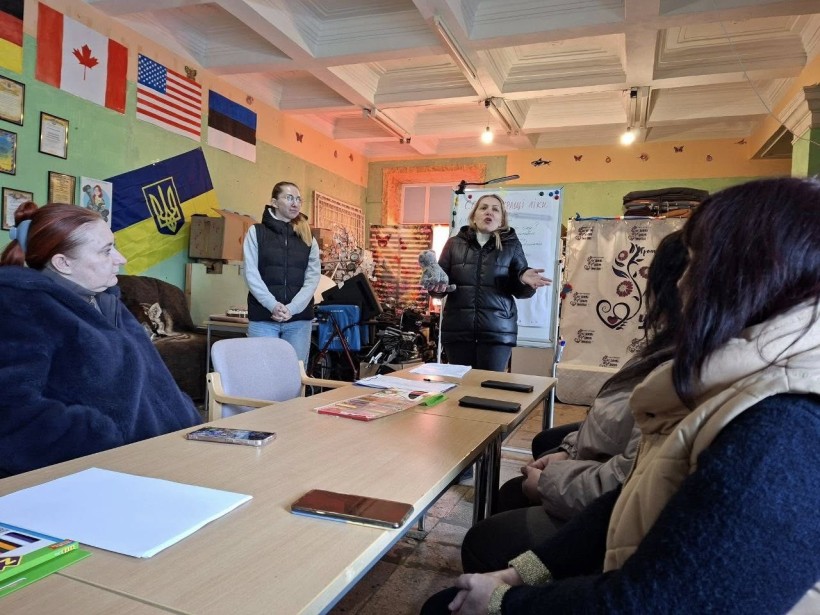 У Центрі підтримки ВПО «Мирне серце Донеччини» провели заняття з ментального та психологічного розвантаження