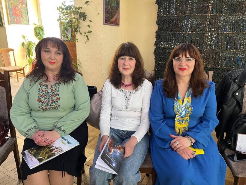 Книжкова толока «Війна. Любов. Коріння»