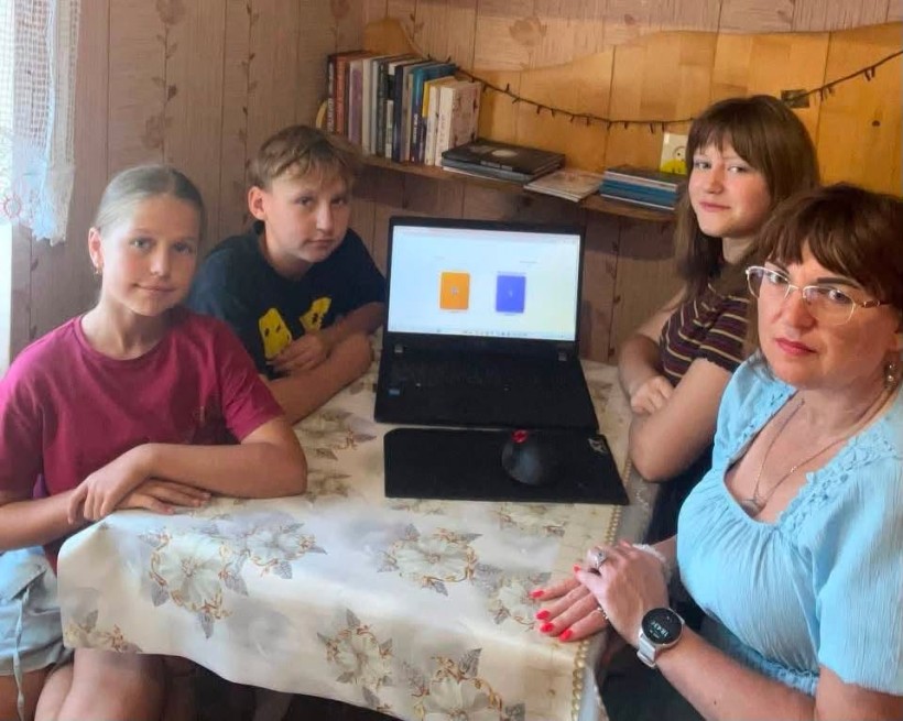 Бібліотека, де цікаво всім: «Вгадай сленг» об’єднує покоління!