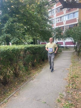 До щорічного забігу «Шаную воїнів, біжу за Героїв України» долучилися мешканці та працівники Мирненської громади, які сьогодні перебувають у різних містах України