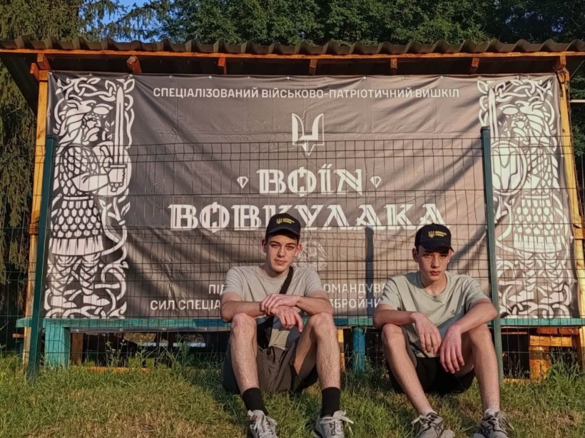 Молодь Мирненської громади взяла участь в обласному військово-патріотичному вишколі «Воїн-Вовкулака»