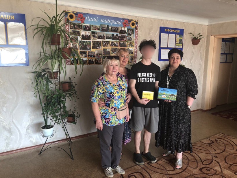 Мирненська селищна військова адміністрація підтримала Донецький обласний соціальний центр матері та дитини