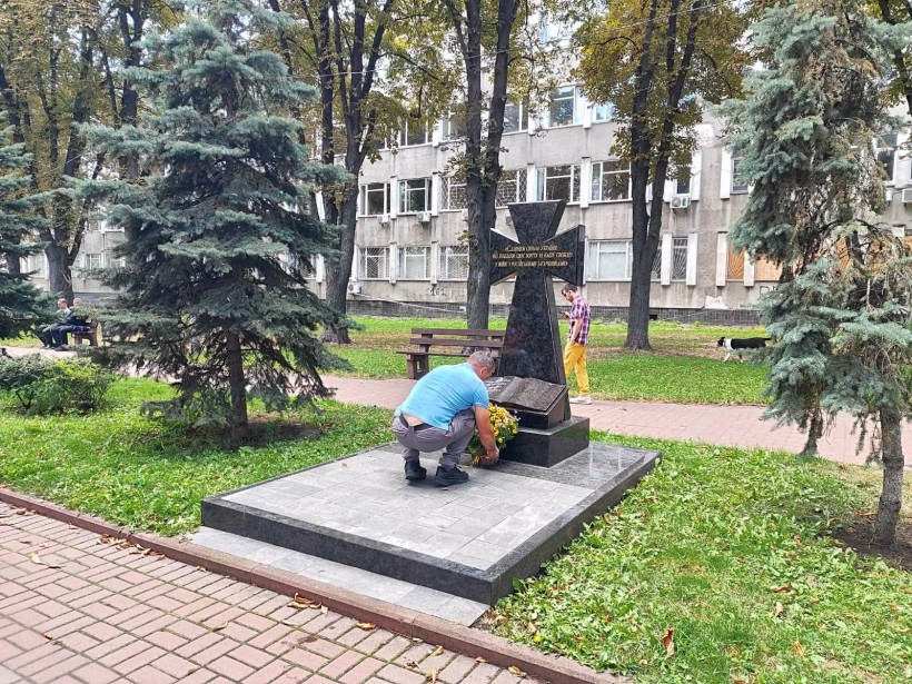 ПАМ’ЯТАЄМО ГЕРОЇВ. ДЯКУЄМО ЗА УКРАЇНУ