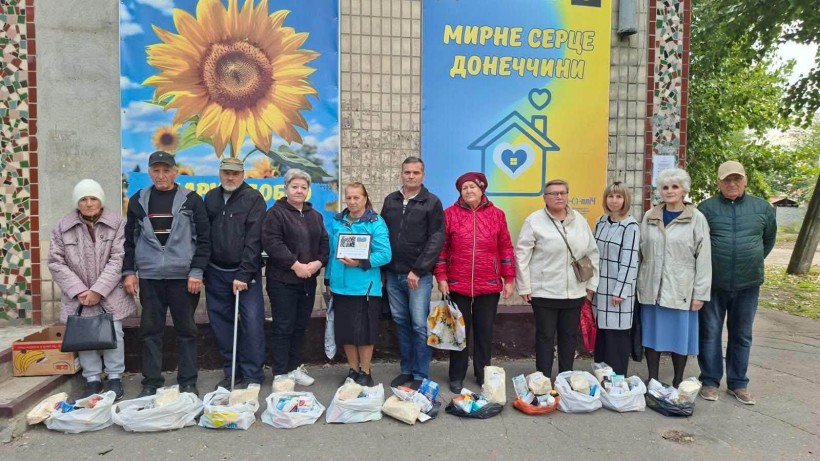 У Центрі підтримки ВПО «Мирне серце Донеччини» у місті П’ятихатки 168 родин отримали гуманітарну допомогу