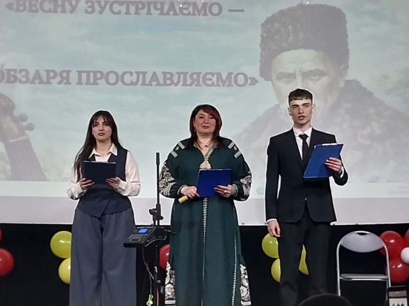 Весну зустрічаємо — Кобзаря прославляємо