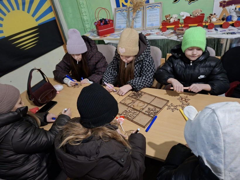 Новорічні прикраси власноруч — тепло, яке об’єднує