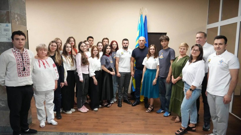 Представники молоді Мирненської громади долучилися до зустрічі Регіонального молодіжного конгресу Донеччини.