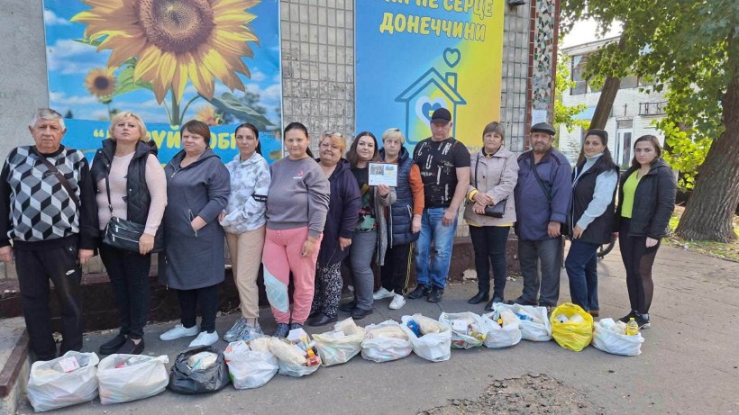 У Центрі підтримки ВПО «Мирне серце Донеччини» у місті П’ятихатки 168 родин отримали гуманітарну допомогу