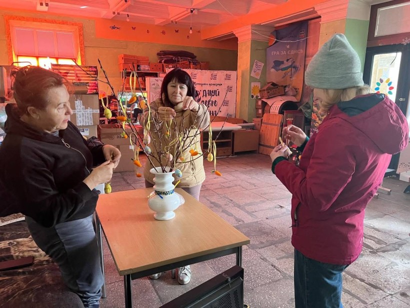 Створення традиційного пасхального дерева