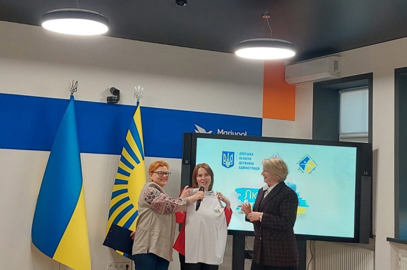 Підсумковий захід Відкритого фестивалю-конкурсу читців, поетів, художників та фотохудожників пам’яті Володимир Сосюра «Любіть Україну»