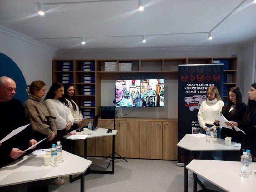 У місті Дніпро відбулася зустріч молоді Донеччини «Готовність — це дія»