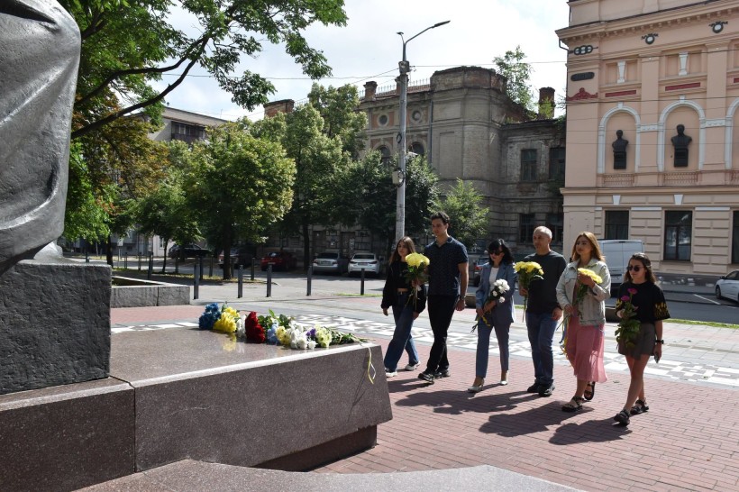 Представники Мирненської селищної військової адміністрації долучилися до заходу з нагоди Дня Української Державності