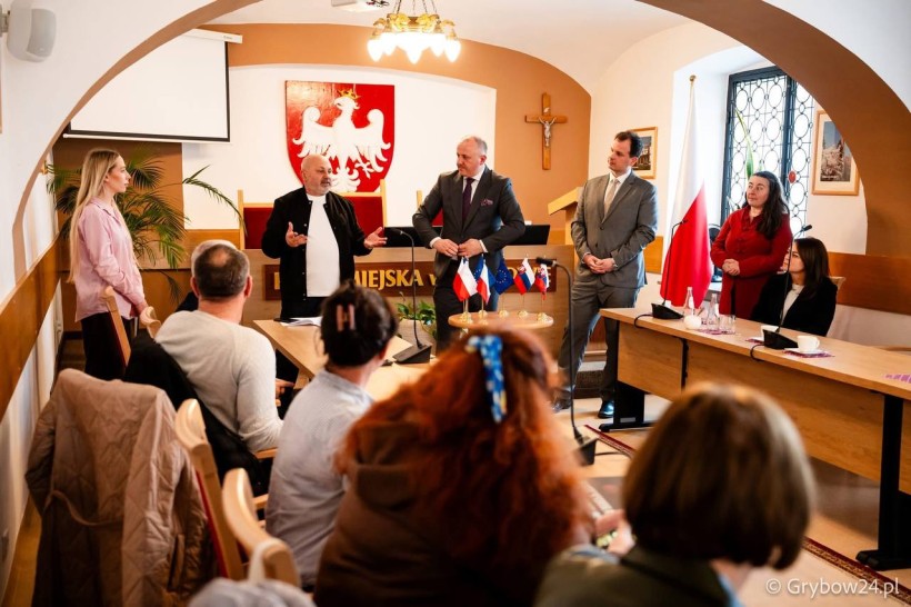 Мирненська громада долучилася до міжнародного партнерства в межах проєкту «Пліч-о-пліч: згуртовані громади»