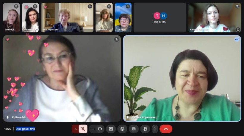 Напередодні Всеукраїнського дня працівників культури та майстрів народного мистецтва відбувся урочистий захід, організований Волноваською районною військовою адміністрацією