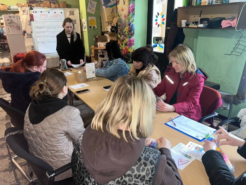 Тренінги, що об’єднують: у «Мирному серці Донеччини» розвивають активне довголіття