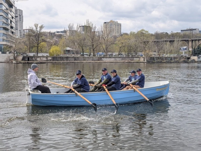 У Дніпрі відбувся ветеранський челендж «Веслування на ялах» для ветеранів та їх родин, членів сімей загиблих (померлих) Захисників чи Захисниць України з Донеччини