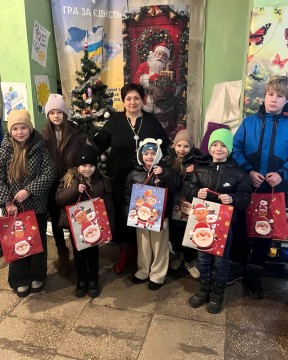 Свято радості й надії для дітей Мирненської громади напередодні новорічних і різдвяних свят