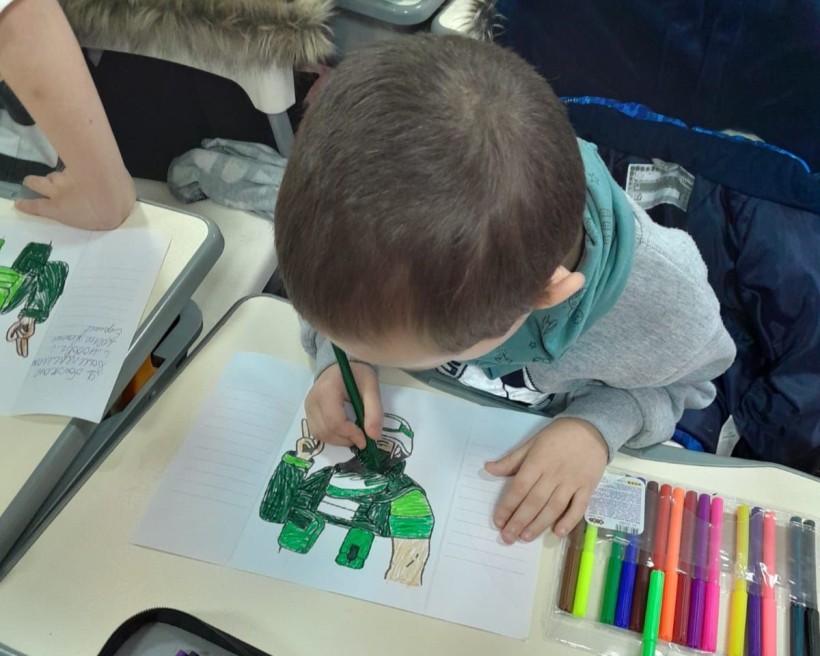 Листівки для наших захисників і захисниць до Дня Збройних сил України