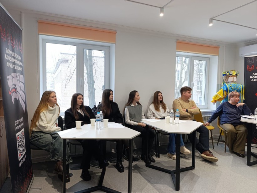 У місті Дніпро відбулася зустріч молоді Донеччини «Готовність — це дія»