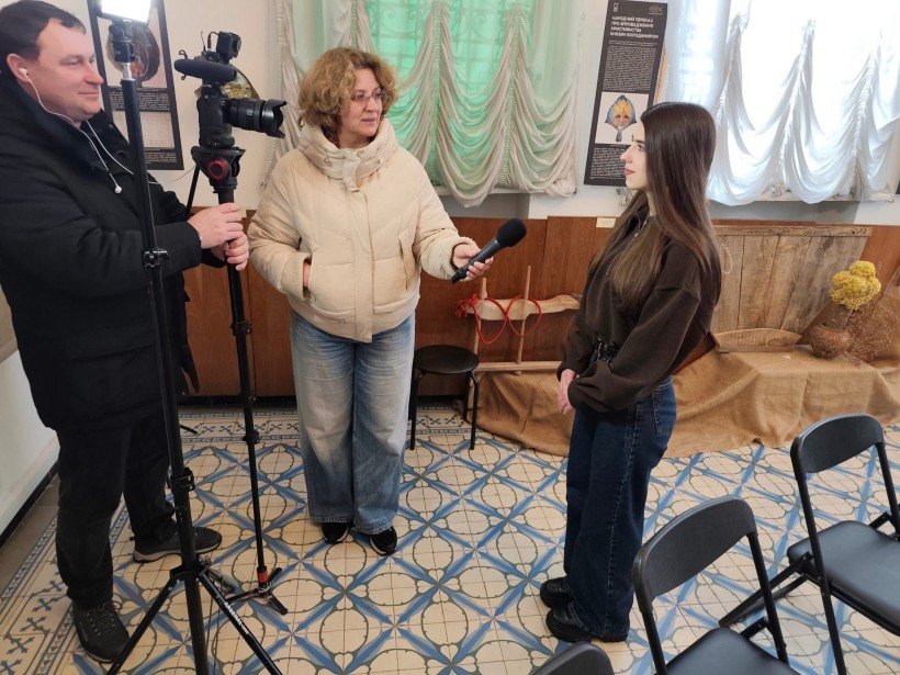 Нащадки Героїв: молодь Мирненської громади вшанувала пам’ять Героїв Крут