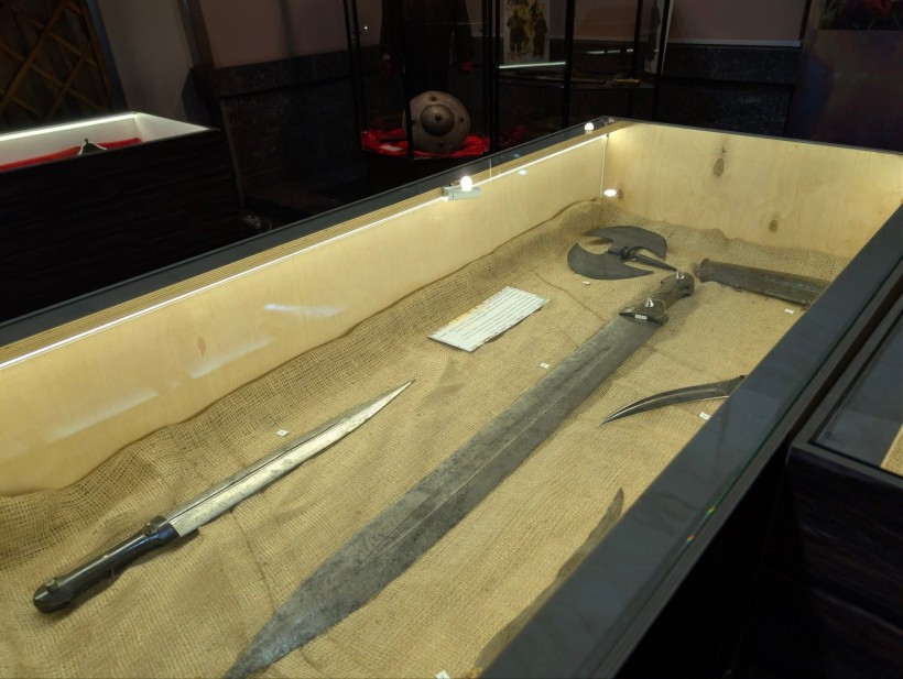 Нащадки Героїв: молодь Мирненської громади вшанувала пам’ять Героїв Крут