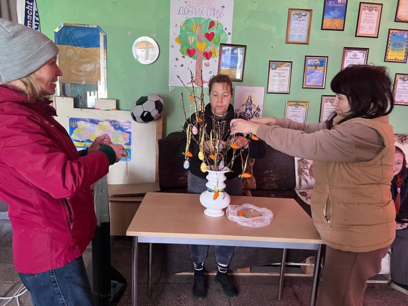 Створення традиційного пасхального дерева