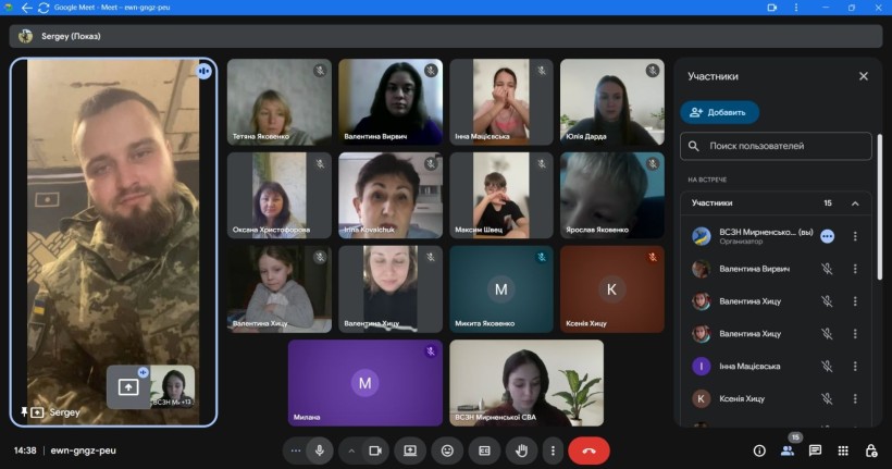 Зустріч молоді з ветераном війни та діючим військовослужбовцем з 39-ої окремої бригади берегової оборони Артилерійського дивізіону