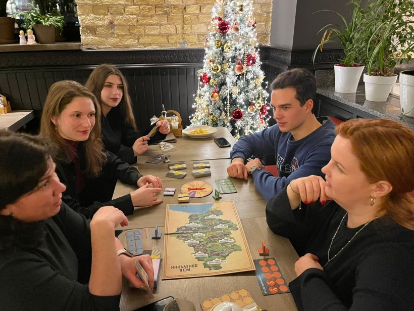 Діалог із молоддю: у Мирненській громаді відбулася зустріч із членами Молодіжної ради