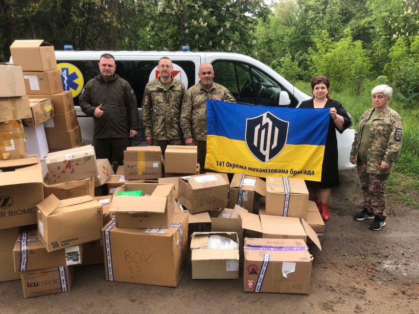 Допомога для тих, хто боронить Україну: медичне забезпечення передано на передову
