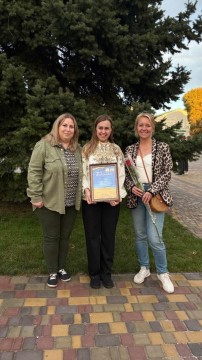 Наші освітяни-волонтери стали прикладом добра та сили для всієї України