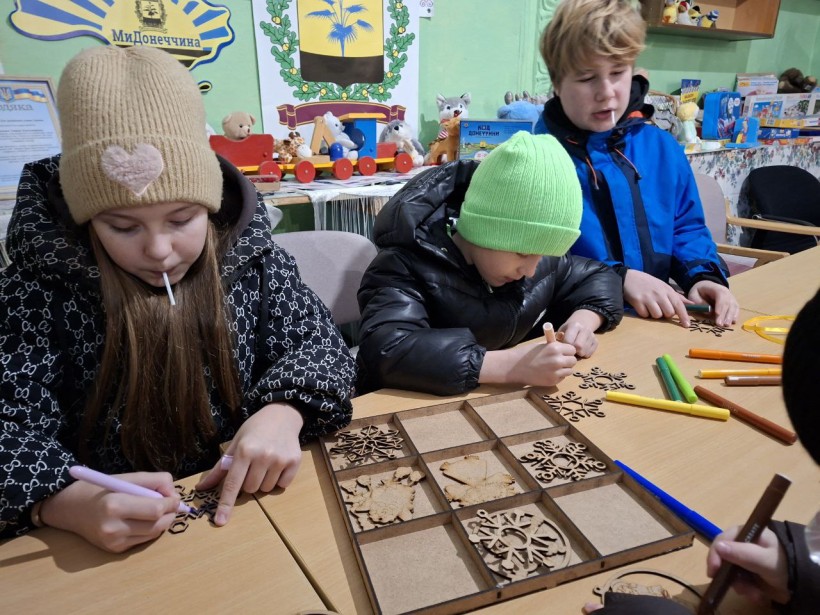 Новорічні прикраси власноруч — тепло, яке об’єднує