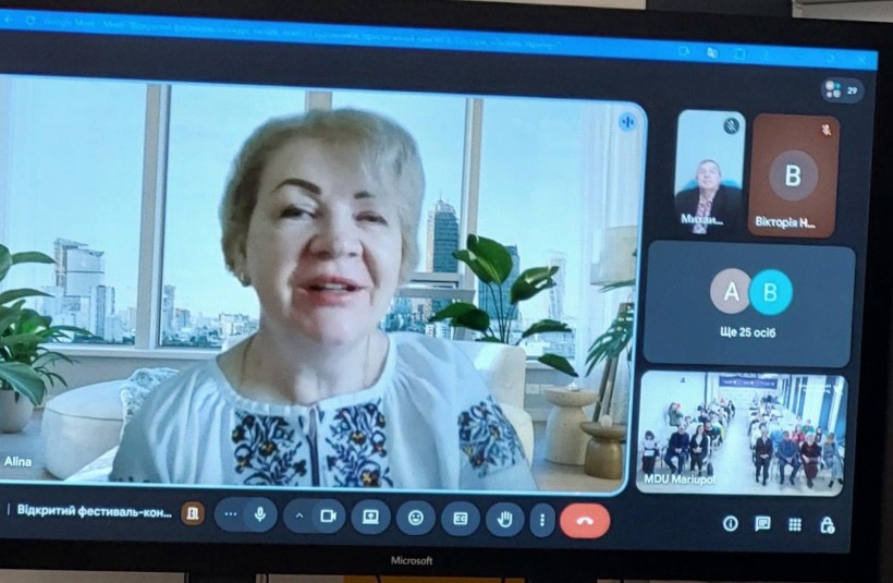 Підсумковий захід Відкритого фестивалю-конкурсу читців, поетів, художників та фотохудожників пам’яті Володимир Сосюра «Любіть Україну»