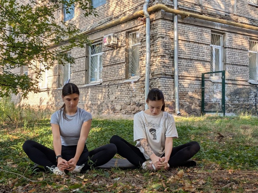 Йога під відкритим небом для студентів