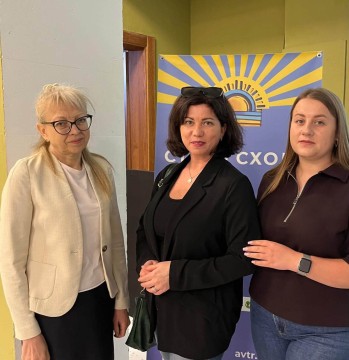 ДЕМОКРАТІЯ В ДІЇ: ПРАКТИЧНІ РІШЕННЯ ДОНЕЧЧИНИ І ЛУГАНЩИНИ