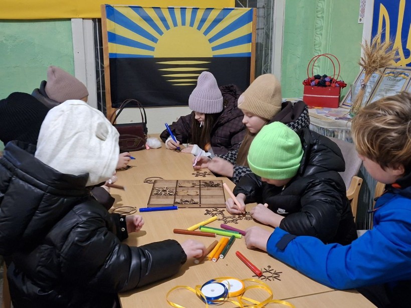 Новорічні прикраси власноруч — тепло, яке об’єднує