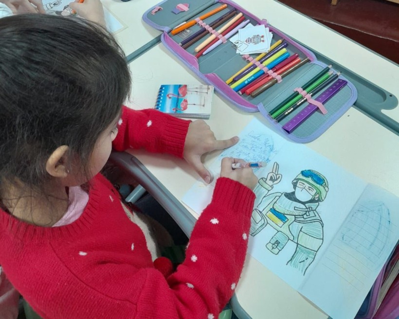 Листівки для наших захисників і захисниць до Дня Збройних сил України