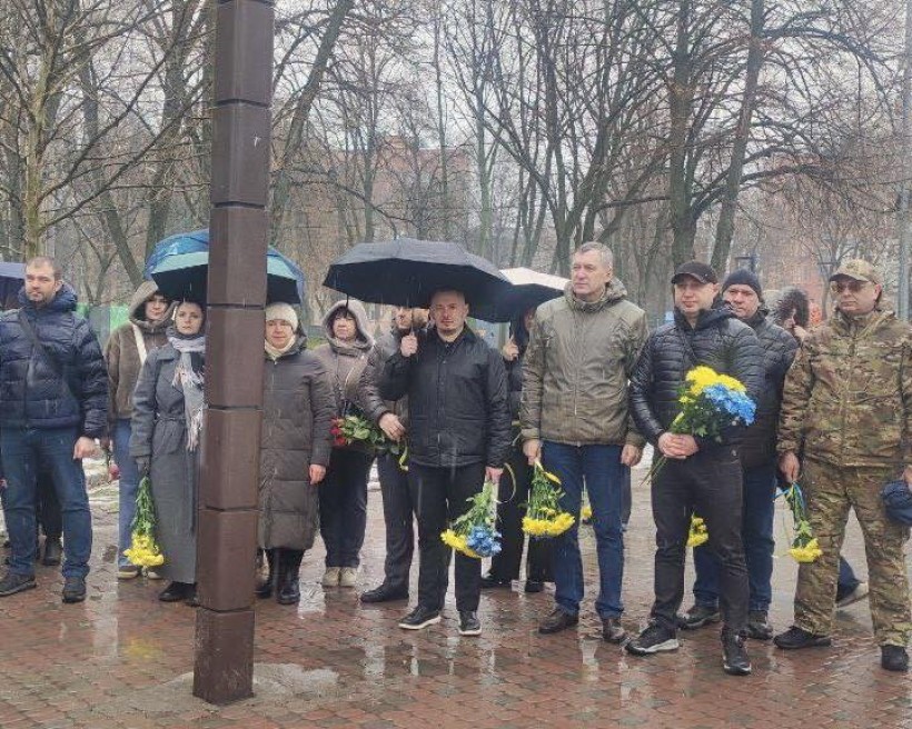 У спільній молитві за Україну та її воїнів: Донеччина вшановує полеглих