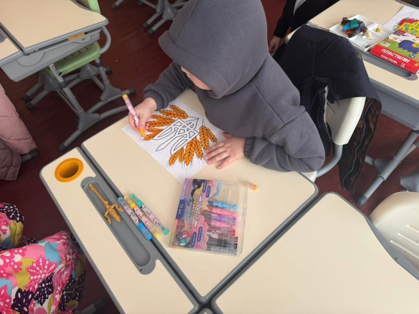 Конкурс малюнків, присвячений одному з головних символів нашої держави — Державному Гербу України.