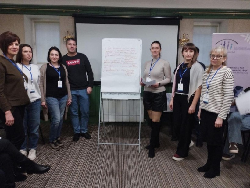 Для фахівців Донеччини з питань надання допомоги постраждалим від гендерно зумовленого насильства провели тренінг у Дніпрі