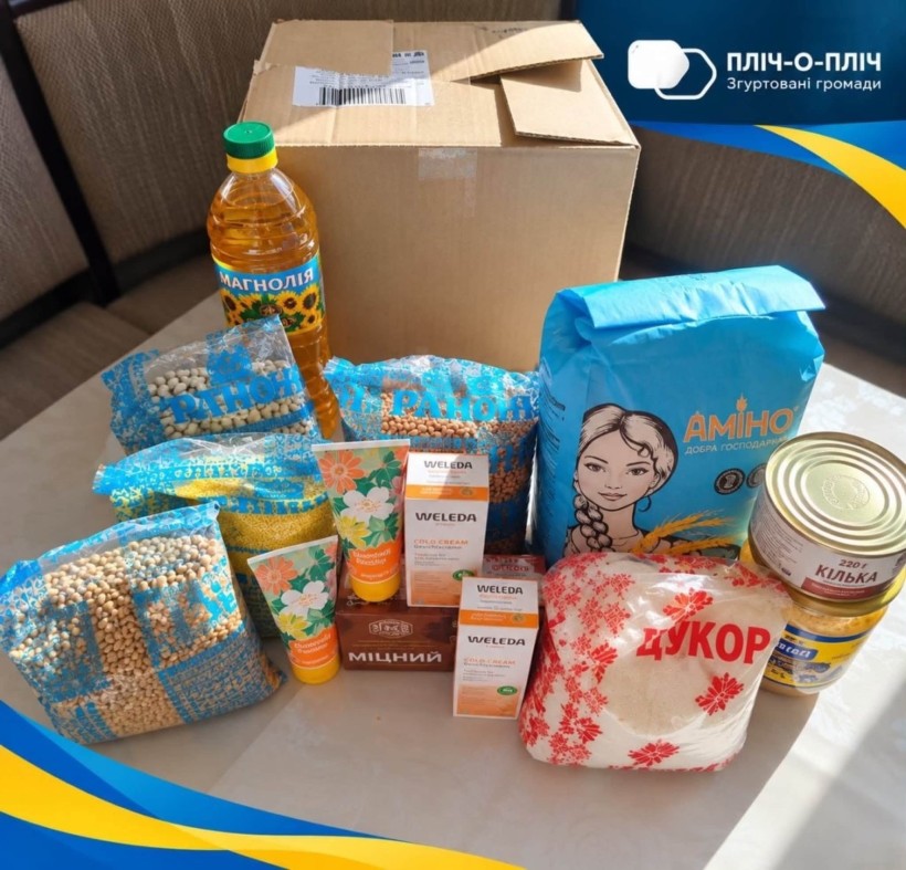 Великолучківська громада передала продуктові набори для мешканців Мирненської громади
