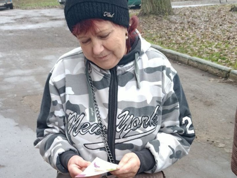 «16 днів проти насильства»: у Центрі підтримки ВПО "Мирне серце Донеччини" розповсюдили тематичні буклети та провели просвітницьку роботу