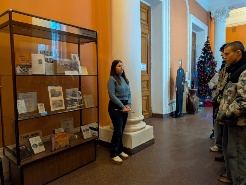 Нащадки Героїв: молодь Мирненської громади вшанувала пам’ять Героїв Крут