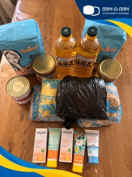 Великолучківська громада передала продуктові набори для мешканців Мирненської громади