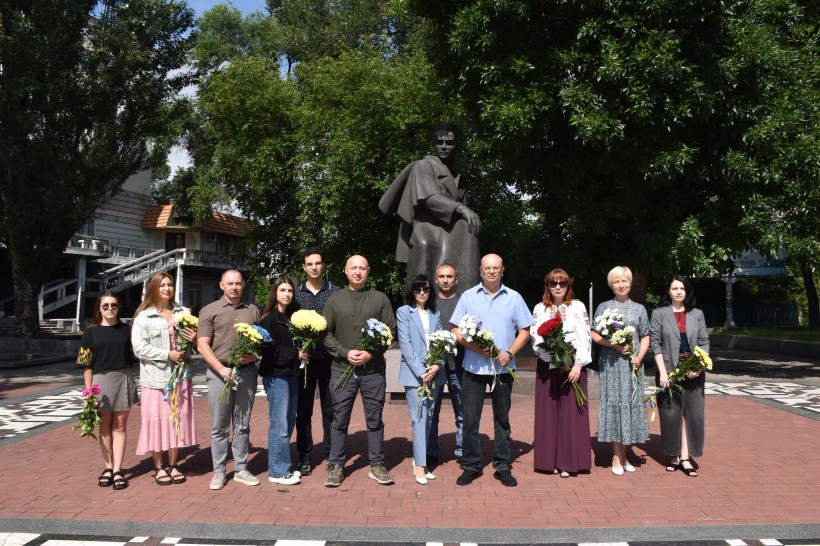Представники Мирненської селищної військової адміністрації долучилися до заходу з нагоди Дня Української Державності