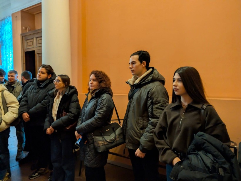 Нащадки Героїв: молодь Мирненської громади вшанувала пам’ять Героїв Крут