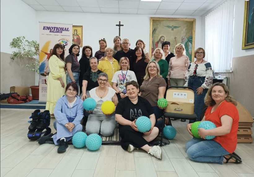 Сміливість, підтримка та відновлення: участь у терапевтичному заході в родинному центрі «Витанія»
