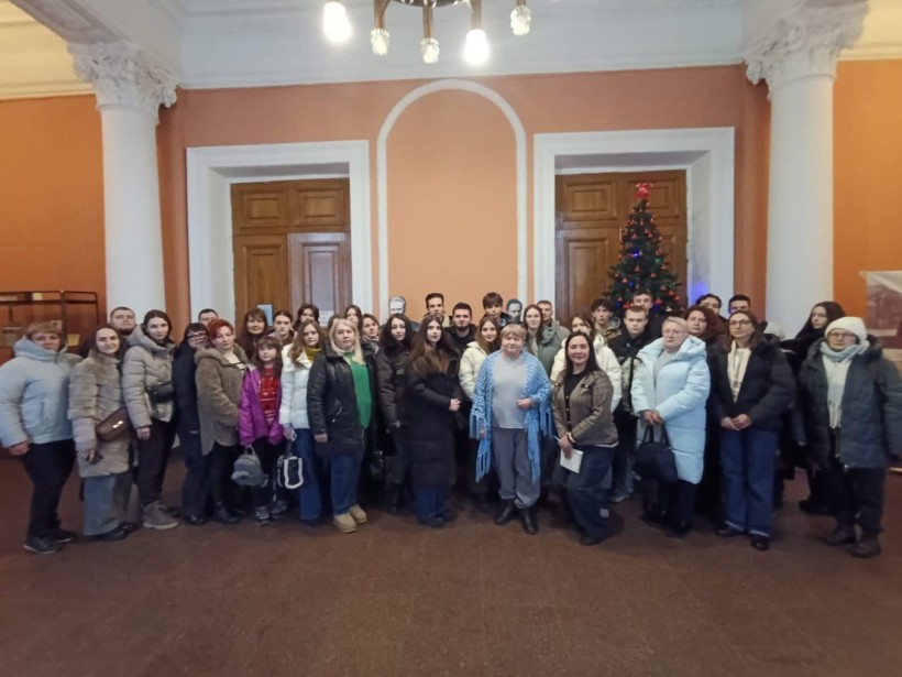 Нащадки Героїв: молодь Мирненської громади вшанувала пам’ять Героїв Крут