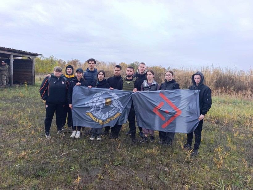 Представники Молодіжної ради при Мирненській селищній військовій адміністрації долучилися до військово-прикладного заходу «Шлях до Вовчої зграї»