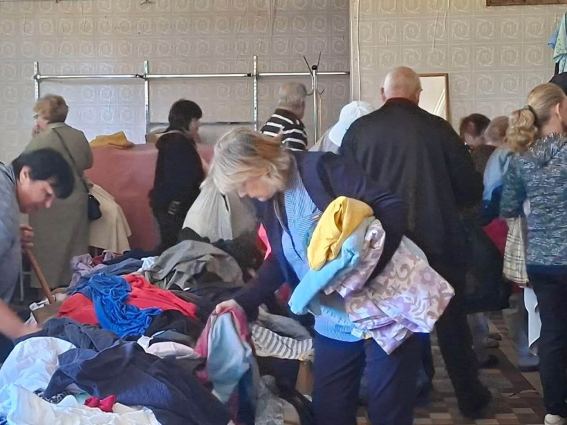 У Центрі підтримки ВПО «Мирне серце Донеччини» відбулася чергова видача гуманітарної допомоги для родин, які були змушені залишити свої домівки через війну
