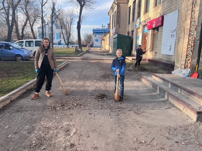 На базі Центру підтримки ВПО «Мирне серце Донеччини» відбулася весняна толока
